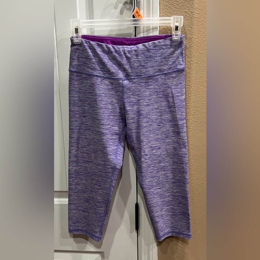 Danskin now crop tights use like new
